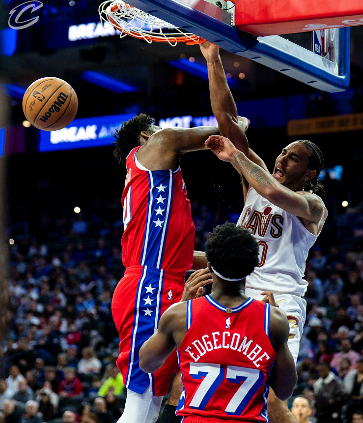 熊猫体育-恩比德空砍33分米切尔13+9+12，奇兵暴走探花绝杀，骑士逆转76人